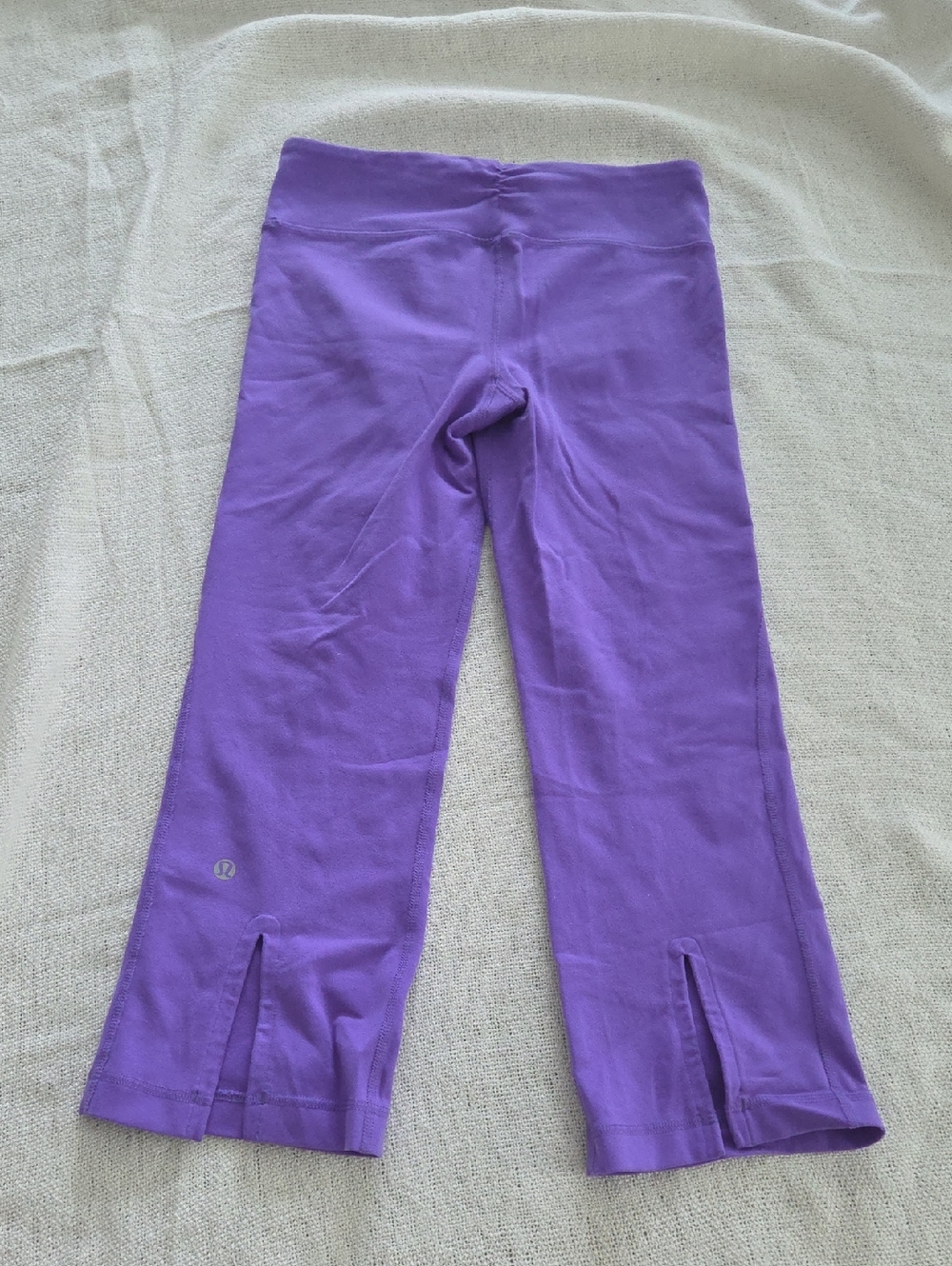Lululemon Capri Size 4 Purple